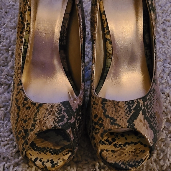 Snake skin high heels - Picture 1 of 2